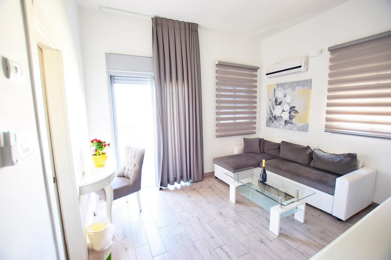 Rothschild 1929 Luxury Apartments Hotel Haifa Ngoại thất bức ảnh